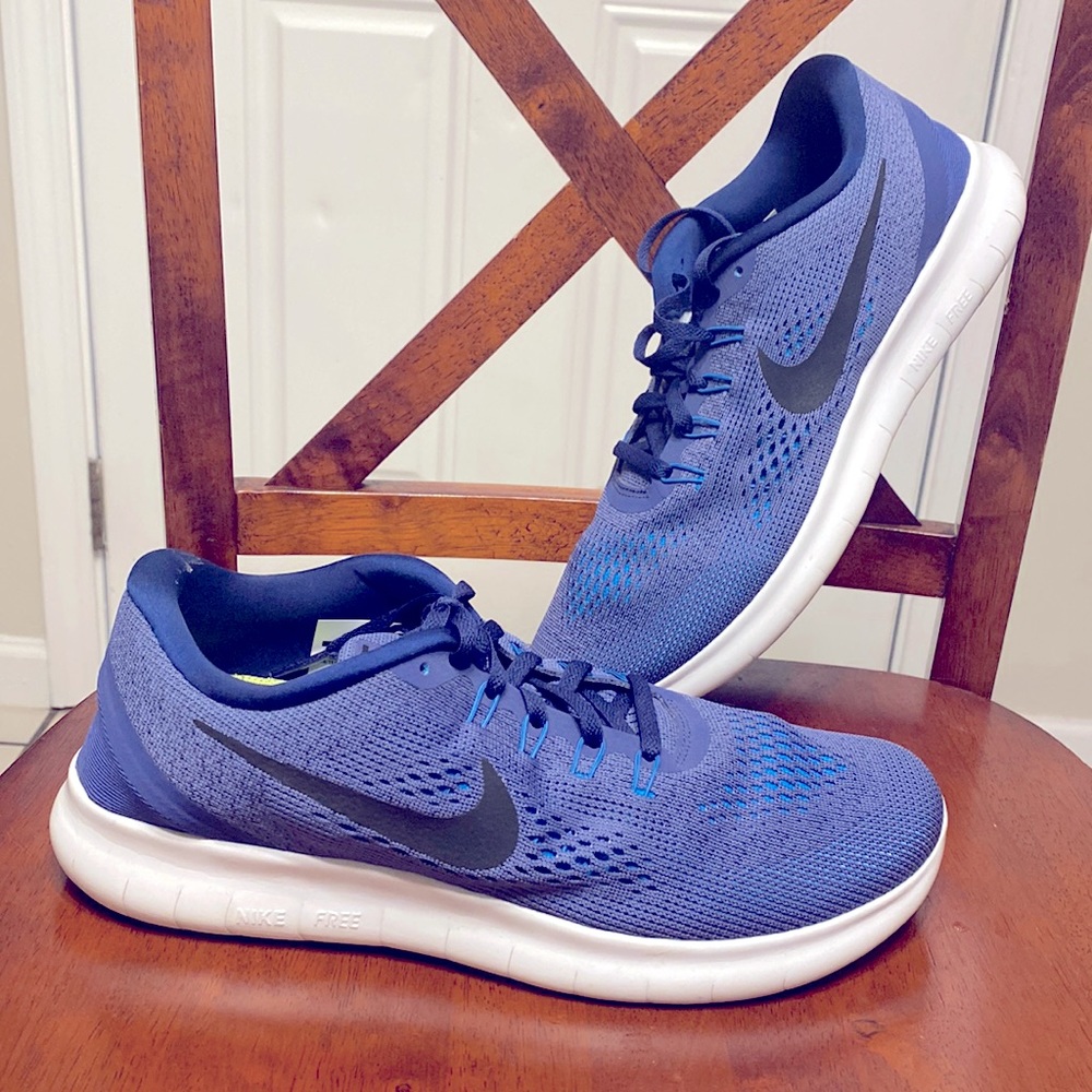 Nike Blue & white runners